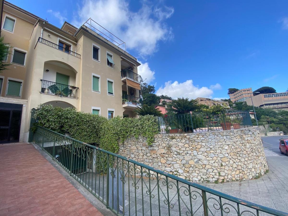 Vivi La Mia Liguria - Esclusivo Appartamento Con Terrazzo E Giardino Finale Ligure Exterior foto