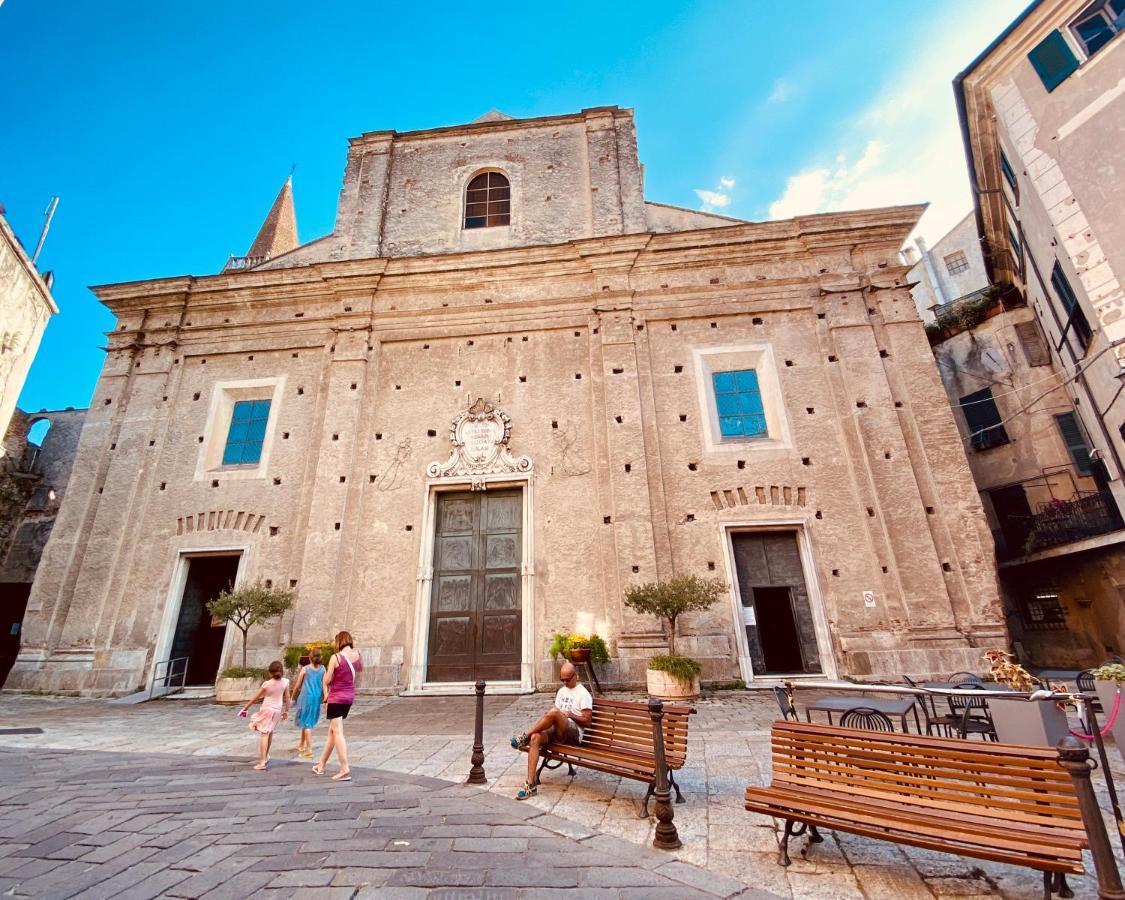 Vivi La Mia Liguria - Esclusivo Appartamento Con Terrazzo E Giardino Finale Ligure Exterior foto